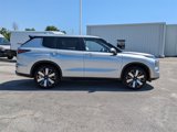 New 2025 Mitsubishi Outlander SE image 4