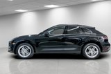 Used 2025 Porsche Macan image 2