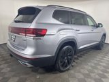 New 2025 Volkswagen Atlas SE image 3