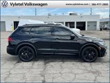 Used 2022 Volkswagen Tiguan SE R-Line image 2