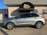 Used 2024 Ford Edge SEL image 2