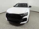 New 2025 Audi RS Q8 performance image 3
