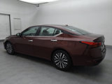 Used 2023 Nissan Altima 2.5 SV image 3