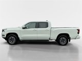New 2025 Nissan Frontier SL image 2