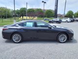 New 2025 Lexus ES 300h Ultra Luxury image 2