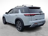 New 2025 Nissan Pathfinder Platinum image 3