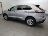 Used 2023 Ford Edge SEL image 3