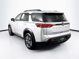 Used 2024 Nissan Pathfinder SV image 5