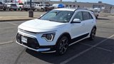 Used 2023 Kia Niro EX Touring image 4