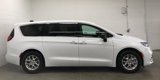 New 2025 Chrysler Pacifica Select image 4