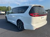 New 2026 Chrysler Pacifica Select image 5