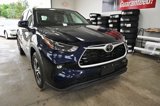 Used 2024 Toyota Highlander XLE image 3