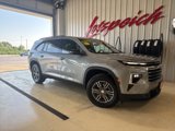 Certified 2025 Chevrolet Traverse LT image 2