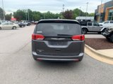 Used 2020 Chrysler Pacifica Touring w/ Advanced Safetytec Group image 4