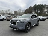 New 2025 Nissan Pathfinder Platinum image 3