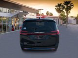 New 2025 Chrysler Pacifica Select image 4