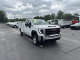 Used 2024 GMC Sierra 2500 Pro w/ Convenience Package image 4