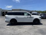 New 2025 Lincoln Navigator Reserve image 3
