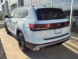 New 2025 Volkswagen Atlas Peak Edition SE image 6