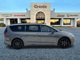 New 2025 Chrysler Pacifica Limited image 2