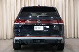 New 2025 Volkswagen Atlas Peak Edition SE image 5