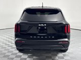 Used 2022 Kia Sorento LX image 6