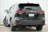 Used 2023 Toyota Highlander XLE image 4