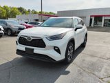 Used 2023 Toyota Highlander XLE image 4