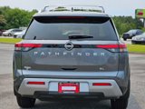 New 2025 Nissan Pathfinder SL image 5
