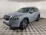New 2025 Nissan Pathfinder Platinum image 4