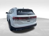 New 2025 Volkswagen Atlas SE image 4