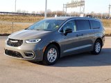 New 2025 Chrysler Pacifica Select image 2