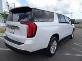 Used 2022 GMC Yukon XL SLT w/ SLT Premium Package image 4