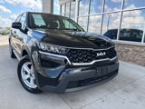 Used 2023 Kia Sorento LX image 2