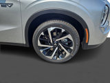 New 2025 Mitsubishi Outlander SE image 2