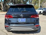 Used 2024 Volkswagen Taos SE image 4