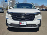 New 2025 Honda Pilot Touring image 2