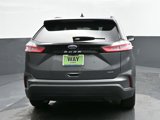 Used 2023 Ford Edge SE image 5