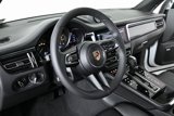 Used 2025 Porsche Macan image 4