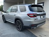 New 2025 Honda Pilot Touring image 3