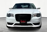 Used 2023 Chrysler 300 Touring L image 3