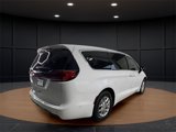 New 2025 Chrysler Pacifica Select image 5