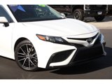 Used 2023 Toyota Camry SE image 2