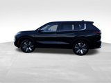 New 2025 Mitsubishi Outlander SE image 4