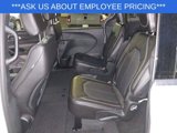 New 2025 Chrysler Pacifica Select image 6