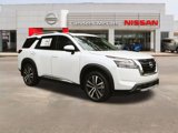 New 2025 Nissan Pathfinder Platinum image 1