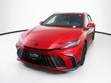 Used 2025 Toyota Camry SE image 3