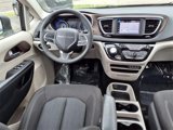 Used 2022 Chrysler Voyager LX image 5