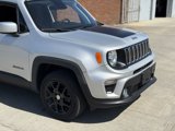 Used 2021 Jeep Renegade Latitude image 3