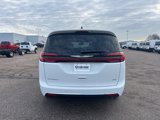 New 2025 Chrysler Pacifica Select image 6